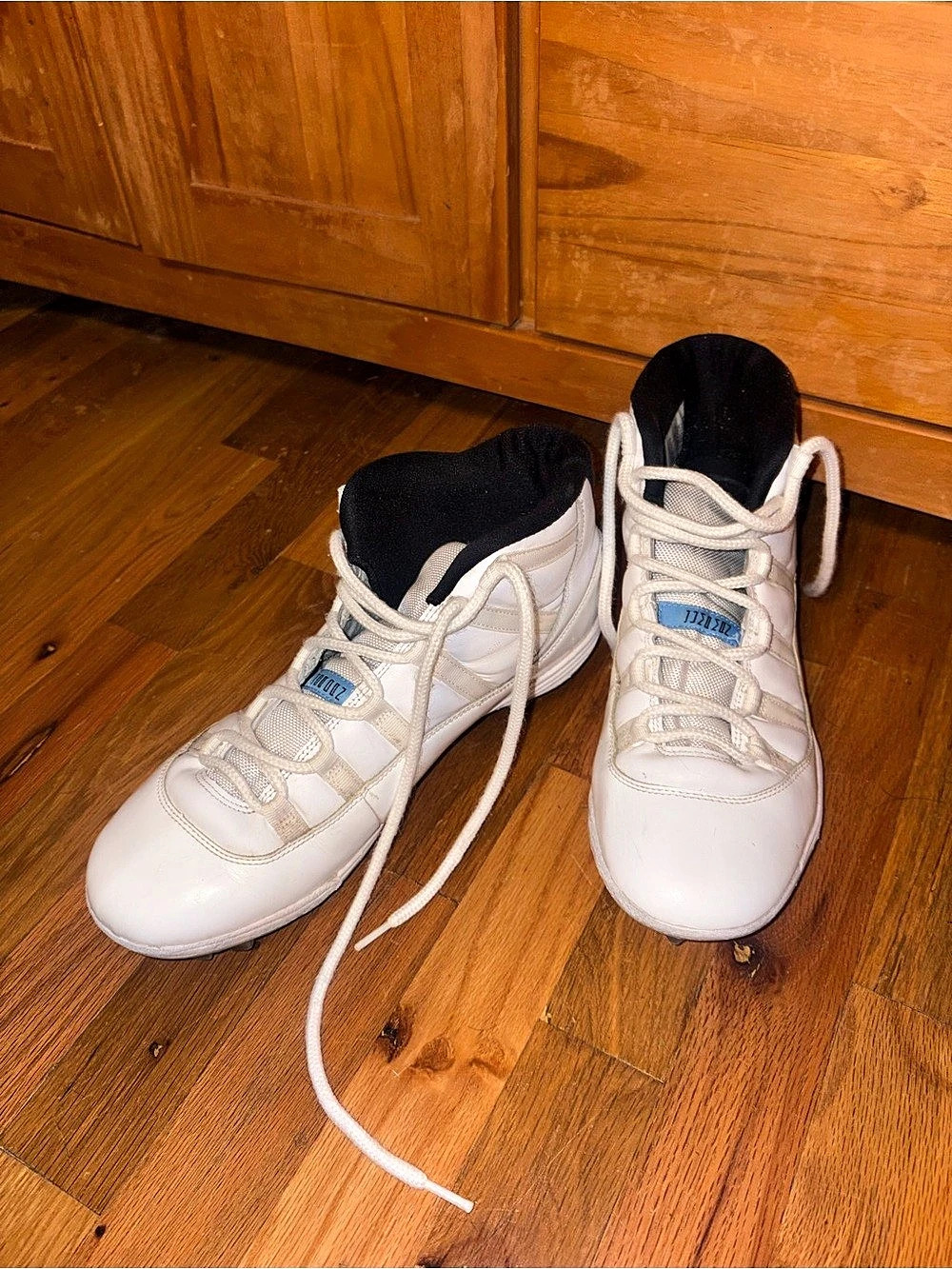Jordan Air Jordan 11 Retro White Gray Sneakers US 12